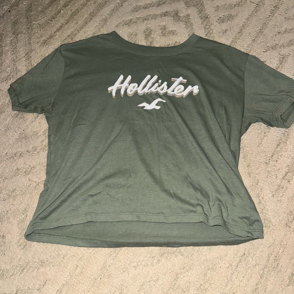 Hollister Women's Olive Short Sleeve Tee